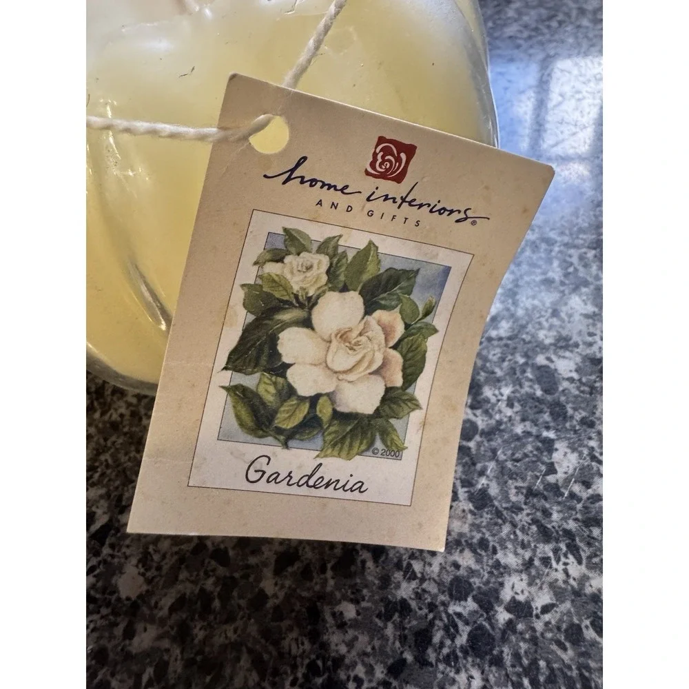 Home Interiors Gardenia Flower Scented Candle 17 oz Jar Retired Fragrance No Lid